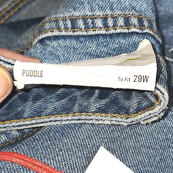 Urban Outfitters BDG Puddle Distressed Super High Waist Wide Leg Jeans Size 29W - Picture 9 of 15